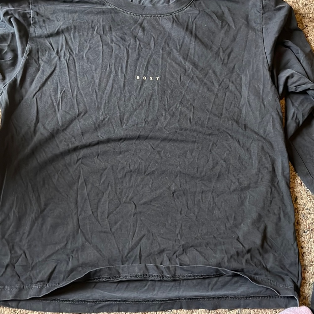 Women Roxy long sleeve shirt XL never worn but no tags